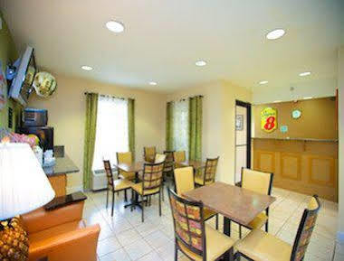Super 8 By Wyndham Decatur/Dntn/Atlanta Area Hotel Exterior photo